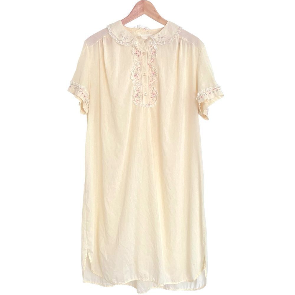 Vintage Barbizon Floral Embroidered Nightgown